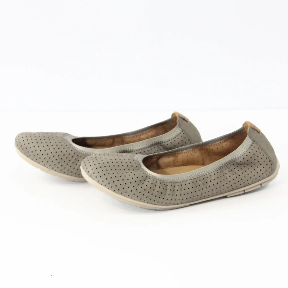 Clarks Unstructured Ballet Flats sz 6.5 Women Slip On Shoes casual work